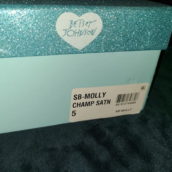 Blue by Betsey Johnson Women's Sb-Molly Pointed Toe Flat - Picture 11 of 11